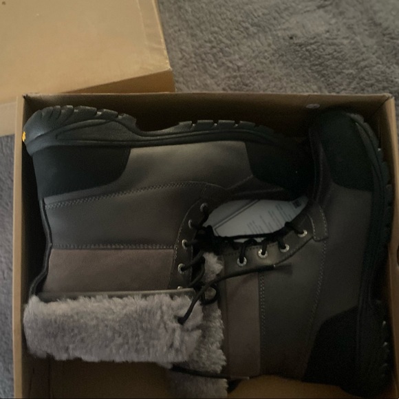 Ugg Men Boots!!! main image 5